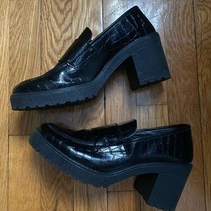 womens black loafers size 8